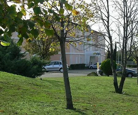 Hotel My Bordeaux 2*